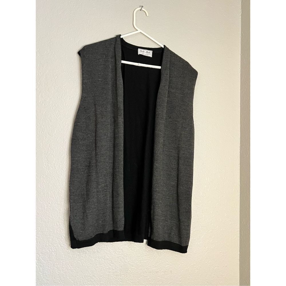 Poeta Moda Mens Sweater Size Large Merino Wool blend  Grandpa